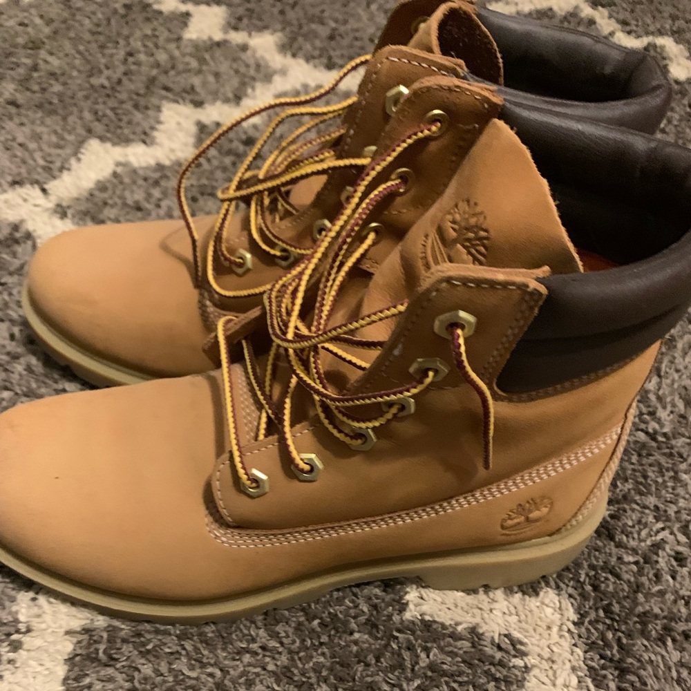 Authentic women’s Timberland work boots.